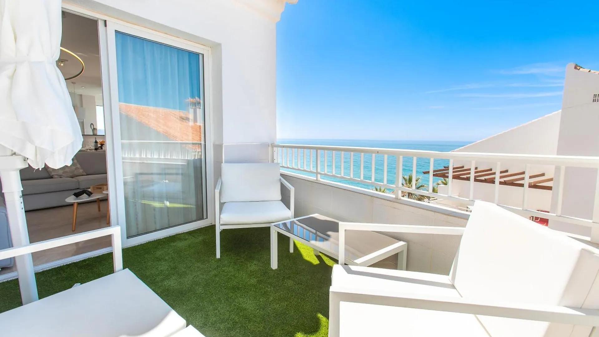 Luxury Sea View Apartment Nerja