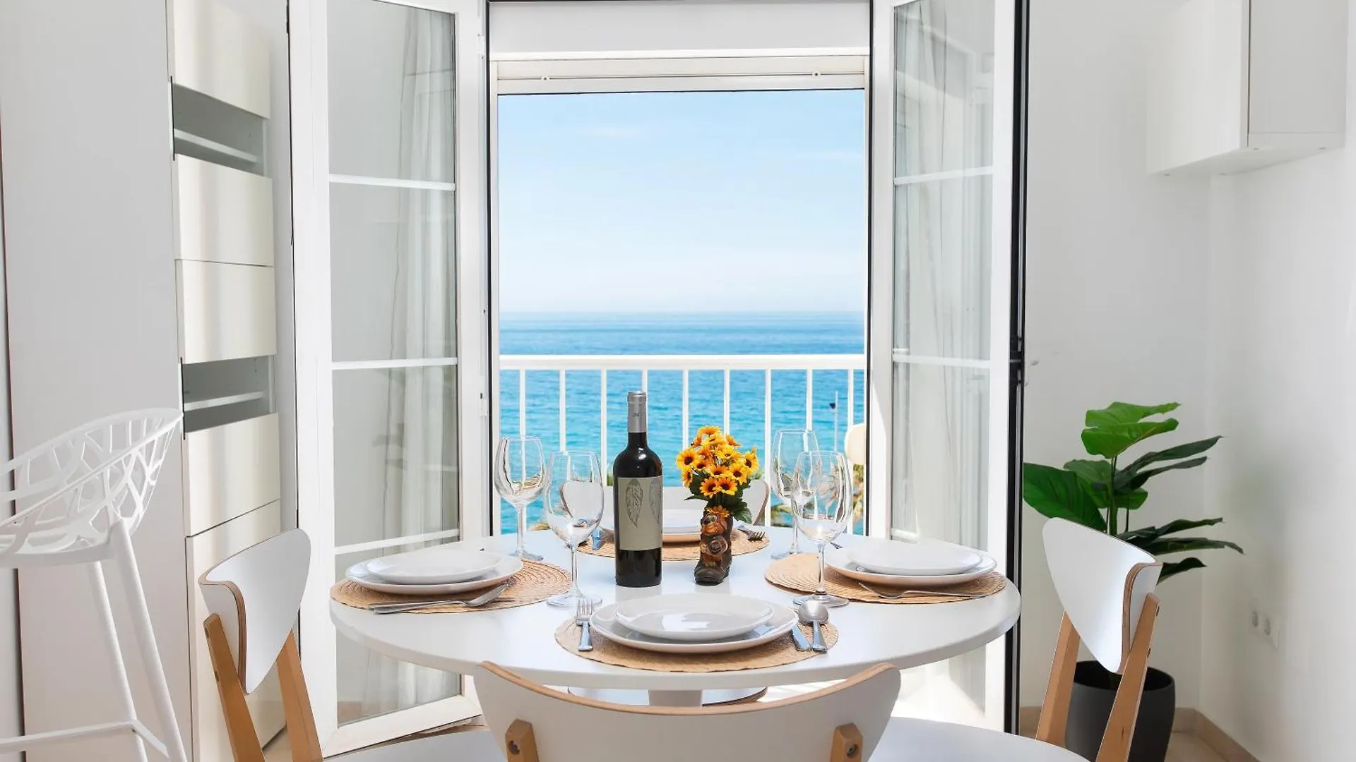 Luxury Sea View Apartment Nerja