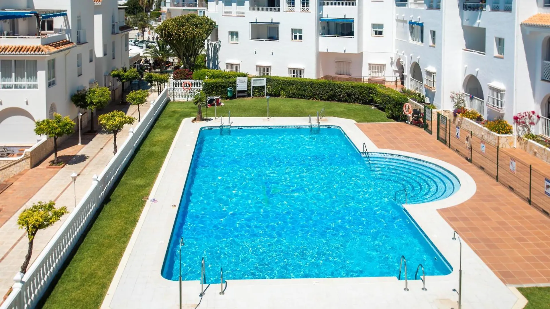 Luxury Sea View Apartment Nerja Spain